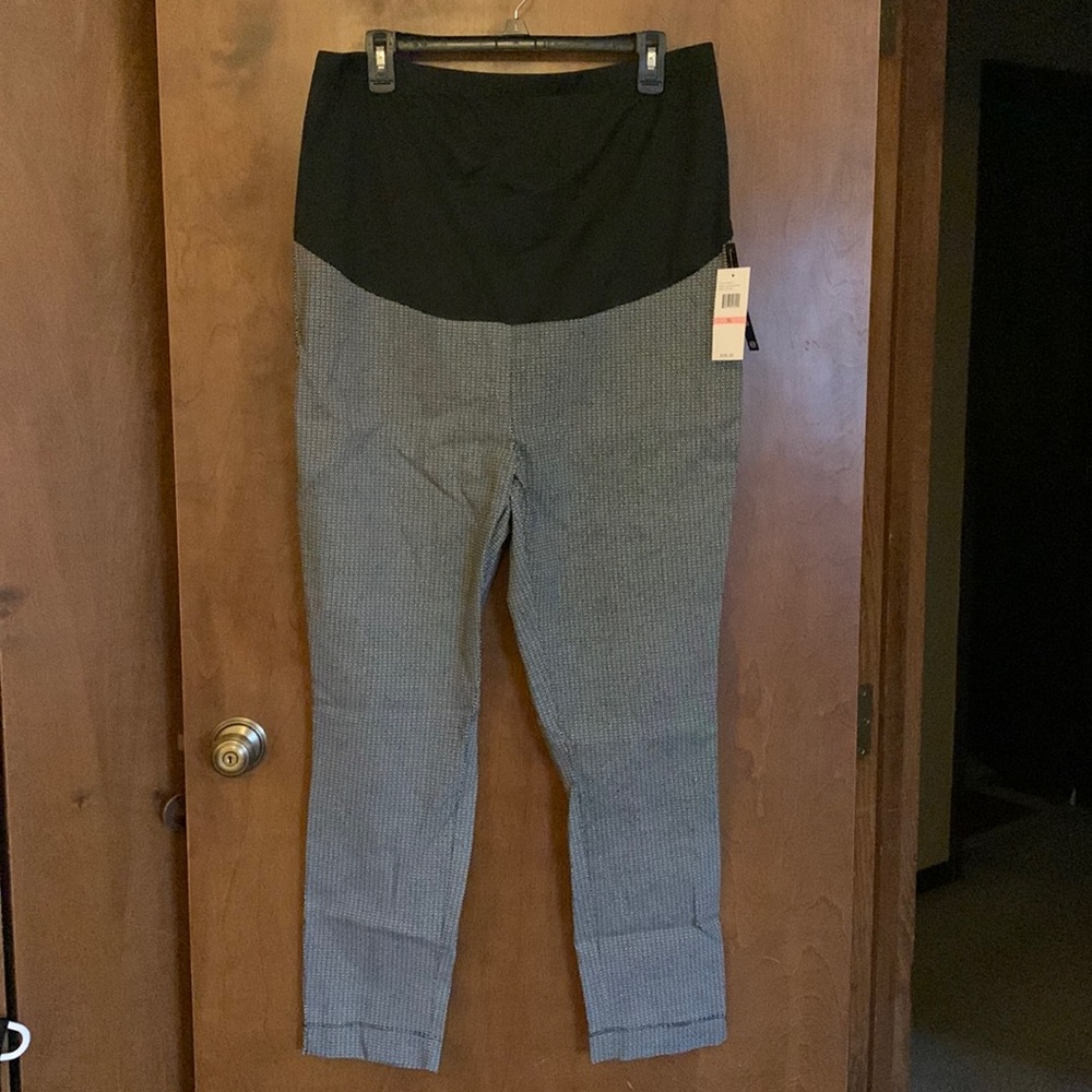 NEW WITH TAG ⭐️ Flutter & Kick Geospark Maternity Slim Pants